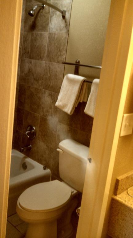 Relax Inn Heth Shell Lake Room photo